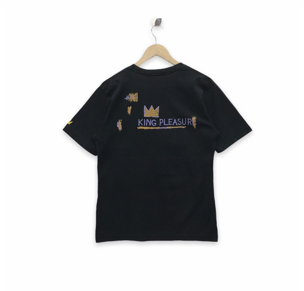 Jean-Michel Basquiat × Uniqlo Rare!! Uniqlo X Art Jean Michel Basquiat Tee Size US S / EU 44-46 / 1 - 1 Thumbnail