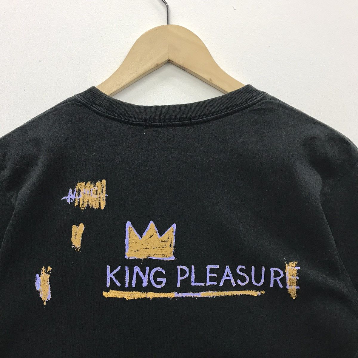 Jean-Michel Basquiat × Uniqlo Rare!! Uniqlo X Art Jean Michel Basquiat Tee Size US S / EU 44-46 / 1 - 11 Thumbnail