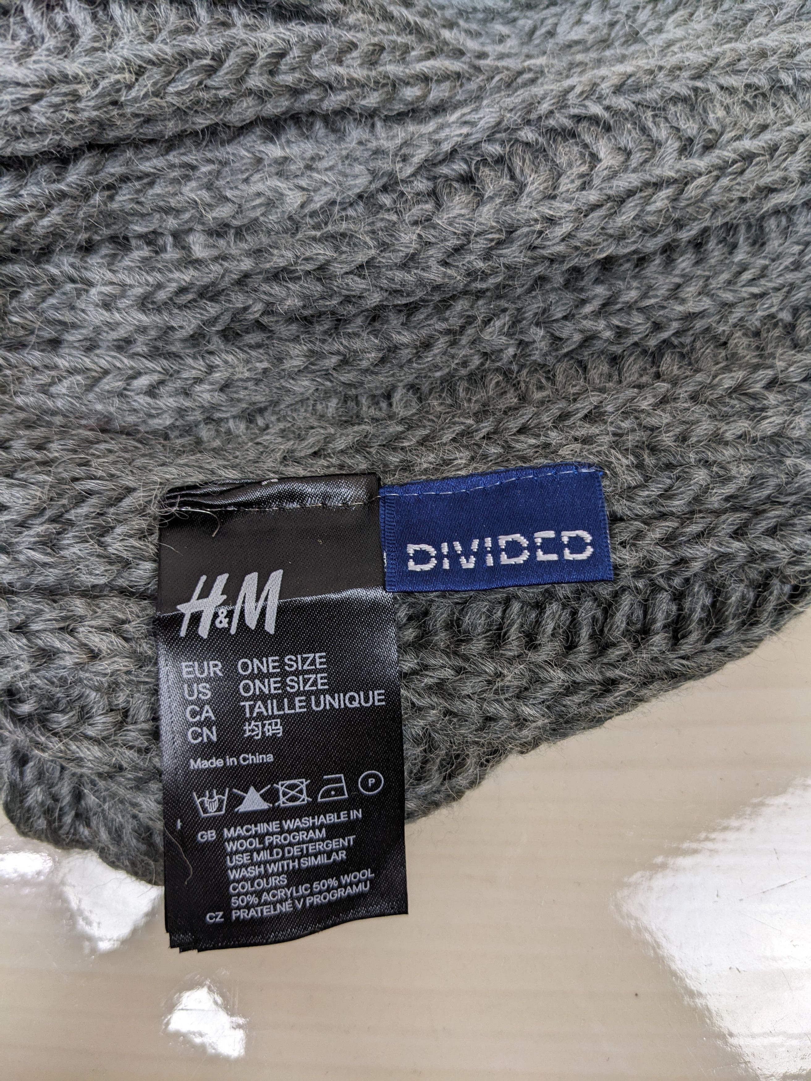 Divided Vintage H&M Divided Plain Beanie Hat Cap Snowcap Size ONE SIZE - 3 Thumbnail
