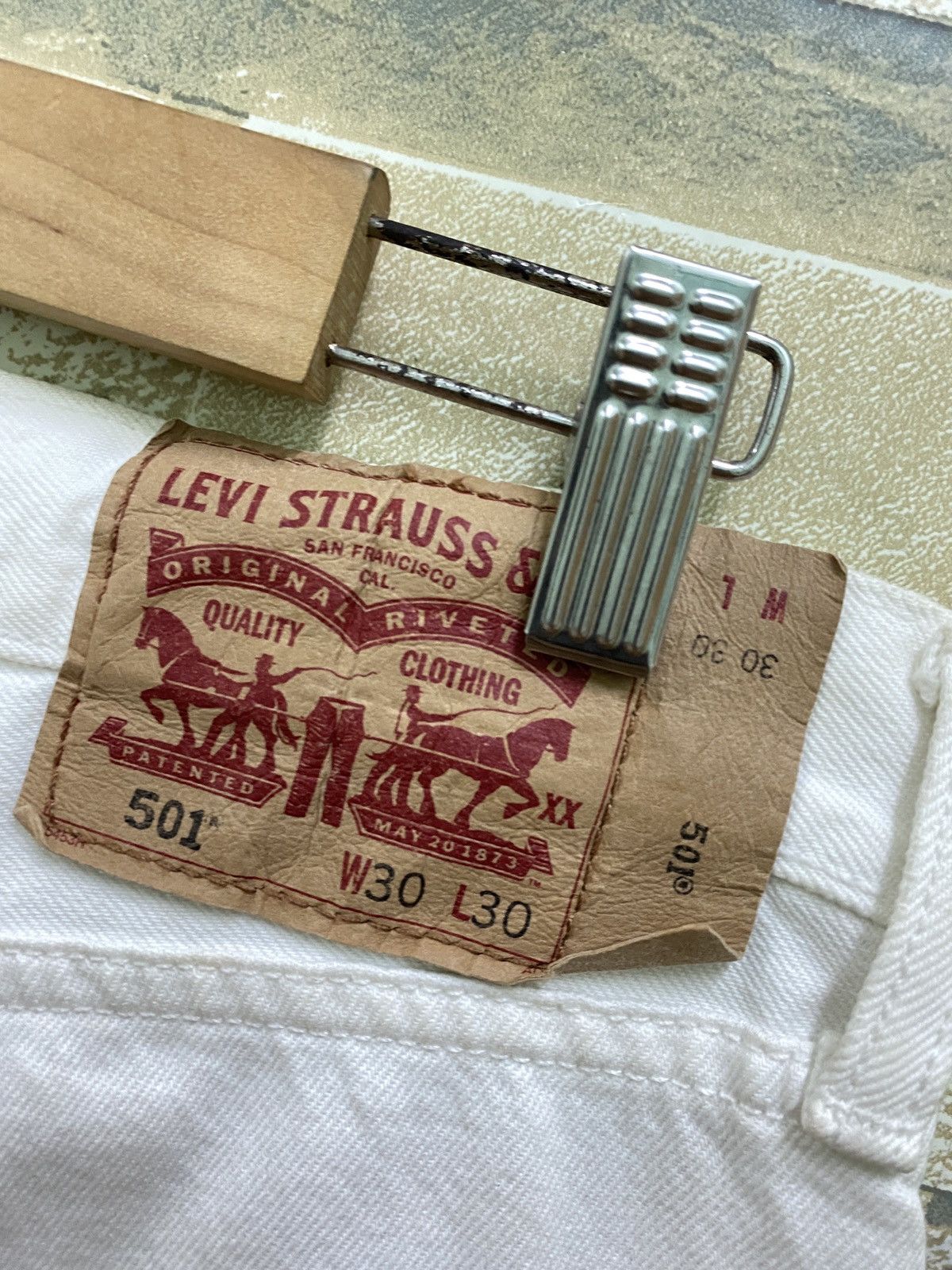 Levi's Vintage 2000s Levi's 501 White Denim Jeans Size US 30 / EU 46 - 17 Thumbnail