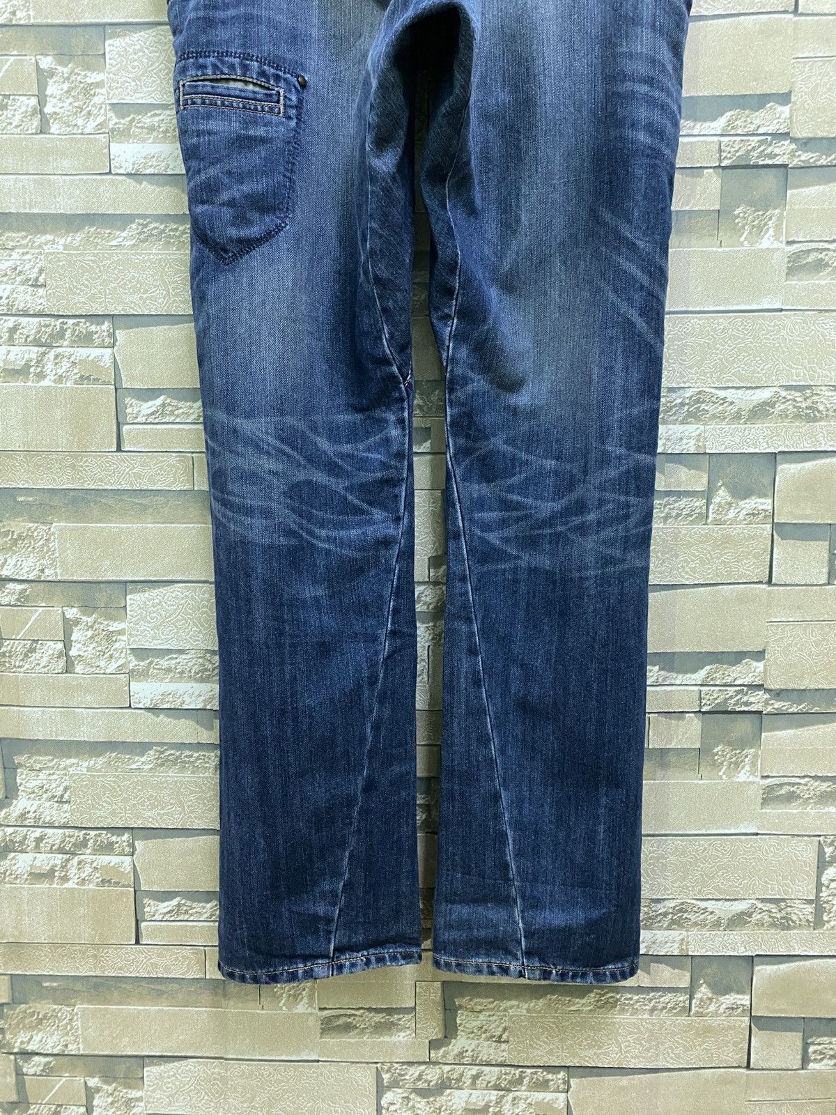 Edwin × Japanese Brand × Vintage Vintage EDWIN 504 Twisted Leg Zipper Denim Size US 31 - 16 Thumbnail