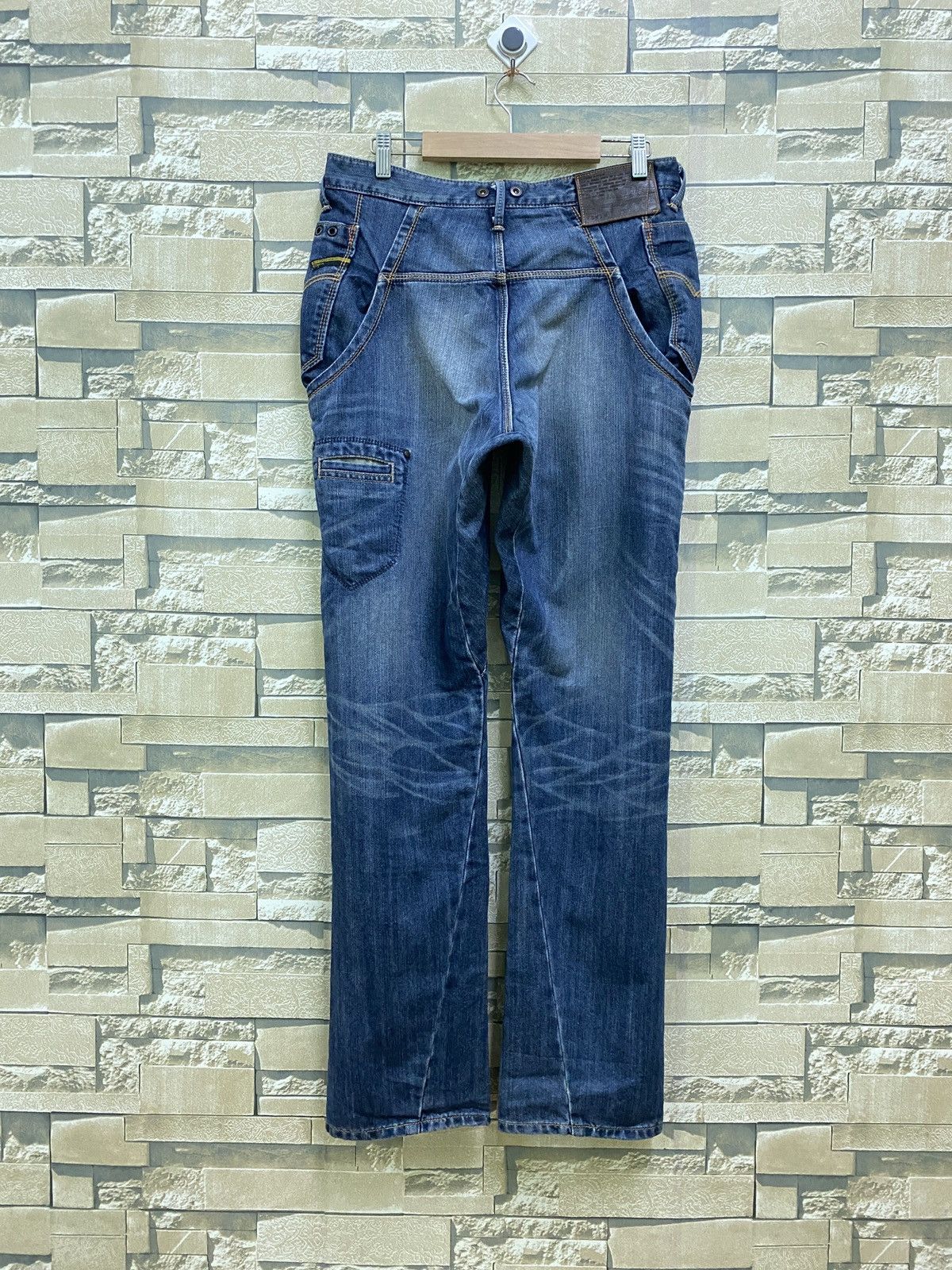 Edwin × Japanese Brand × Vintage Vintage EDWIN 504 Twisted Leg Zipper Denim Size US 31 - 2 Thumbnail