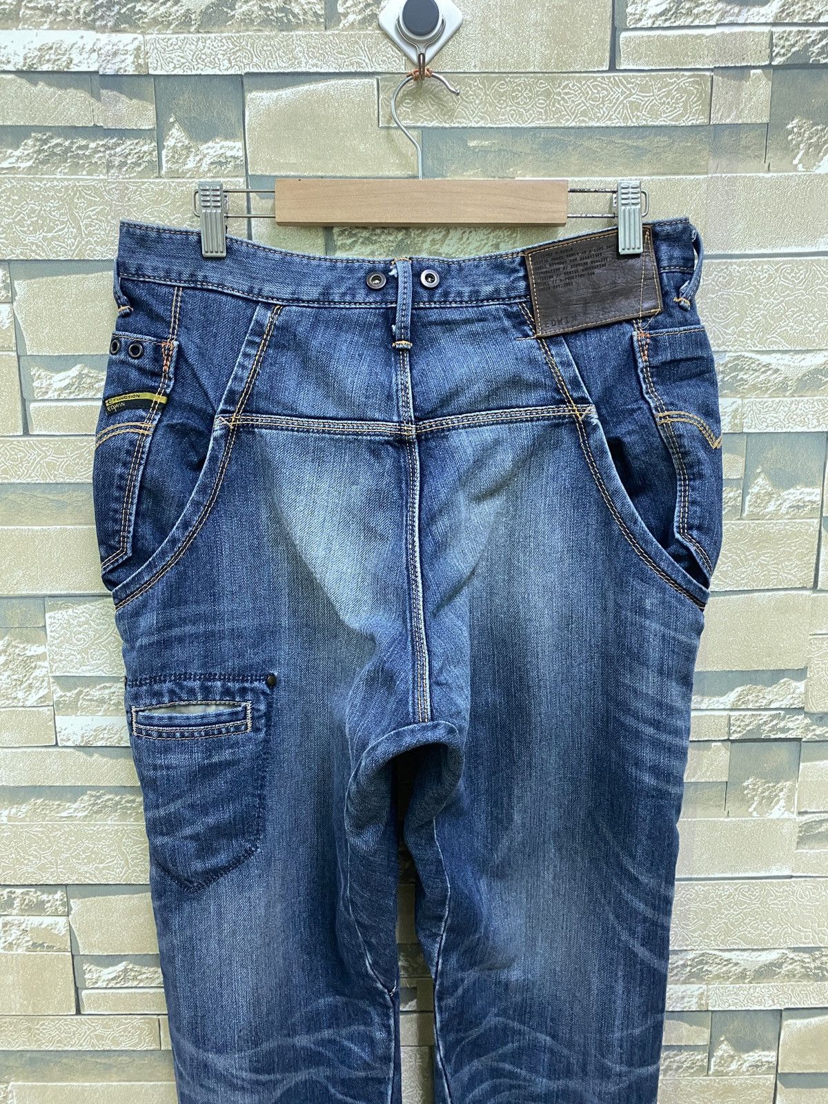 Edwin × Japanese Brand × Vintage Vintage EDWIN 504 Twisted Leg Zipper Denim Size US 31 - 10 Thumbnail