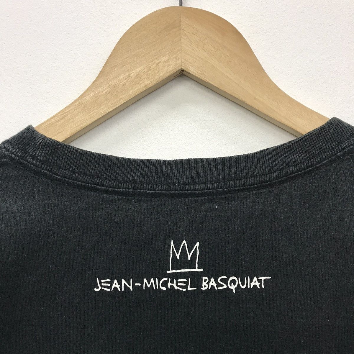 Jean-Michel Basquiat × Uniqlo Rare!! Uniqlo X Art Jean Michel Basquiat Tee Size US L / EU 52-54 / 3 - 11 Thumbnail