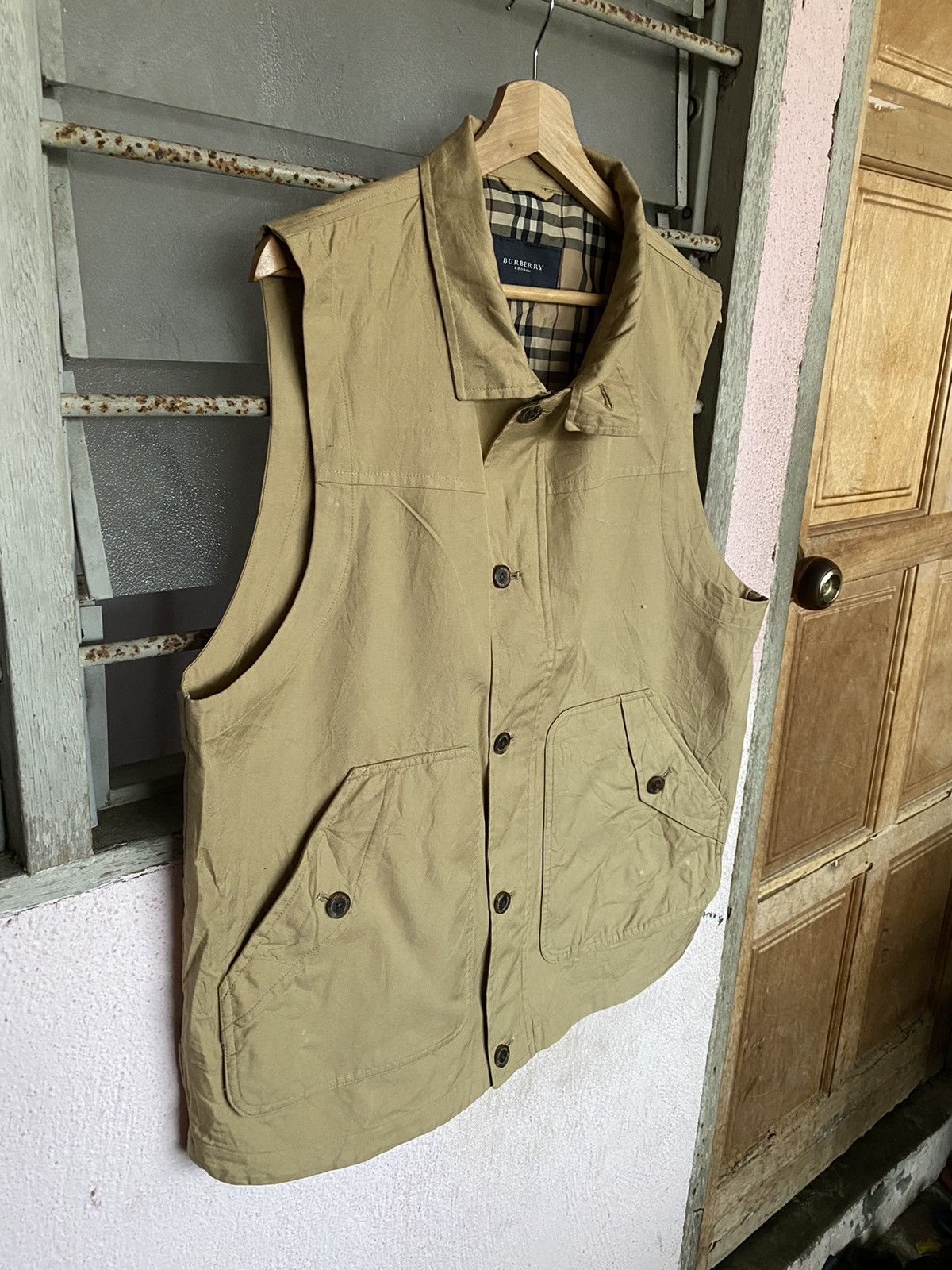 Burberry Burberry London Nova Check Vest Size US L / EU 52-54 / 3 - 4 Thumbnail