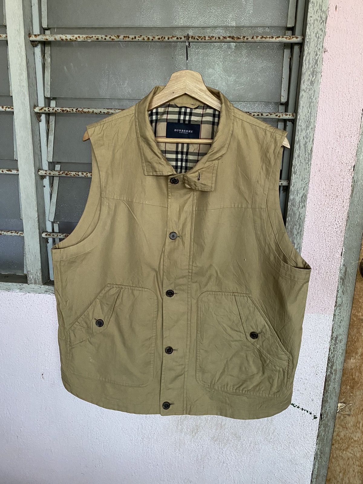 Burberry Burberry London Nova Check Vest Size US L / EU 52-54 / 3 - 5 Thumbnail