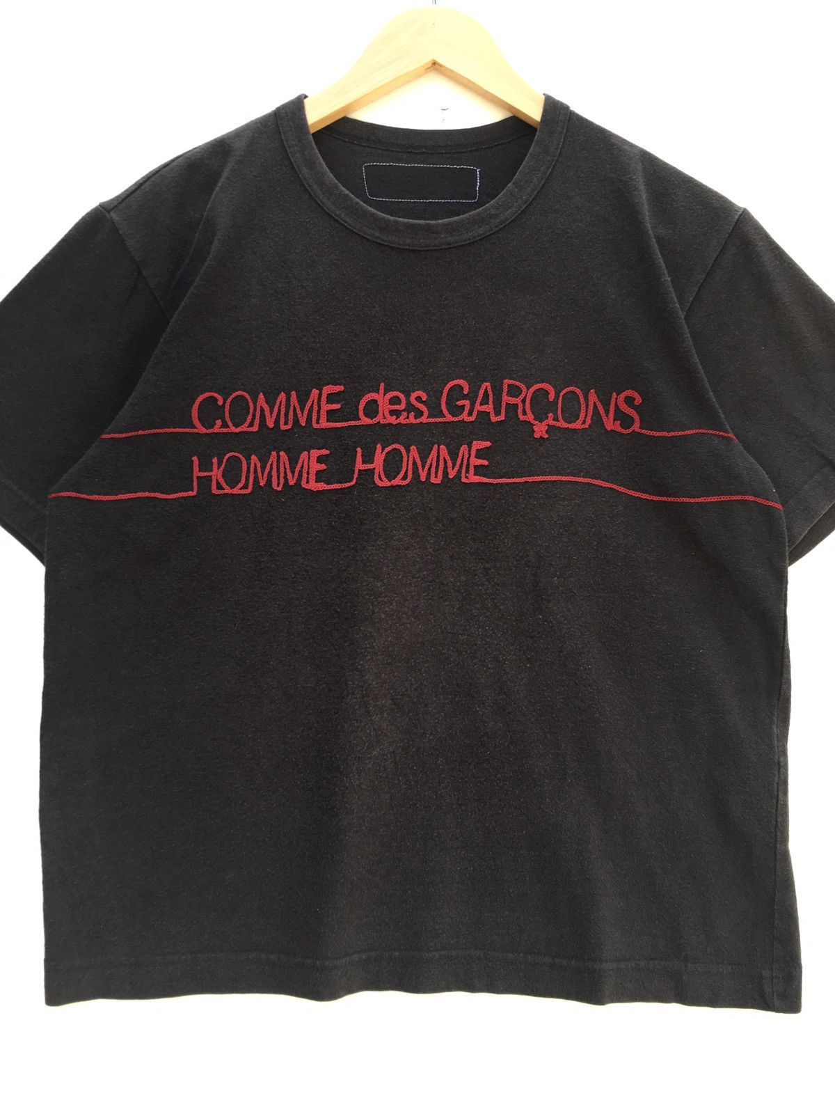 Comme des Garcons AD1999 Comme Des Garcons Homme Big Threaded Spellout Tshirt Size US S / EU 44-46 / 1 - 6 Thumbnail