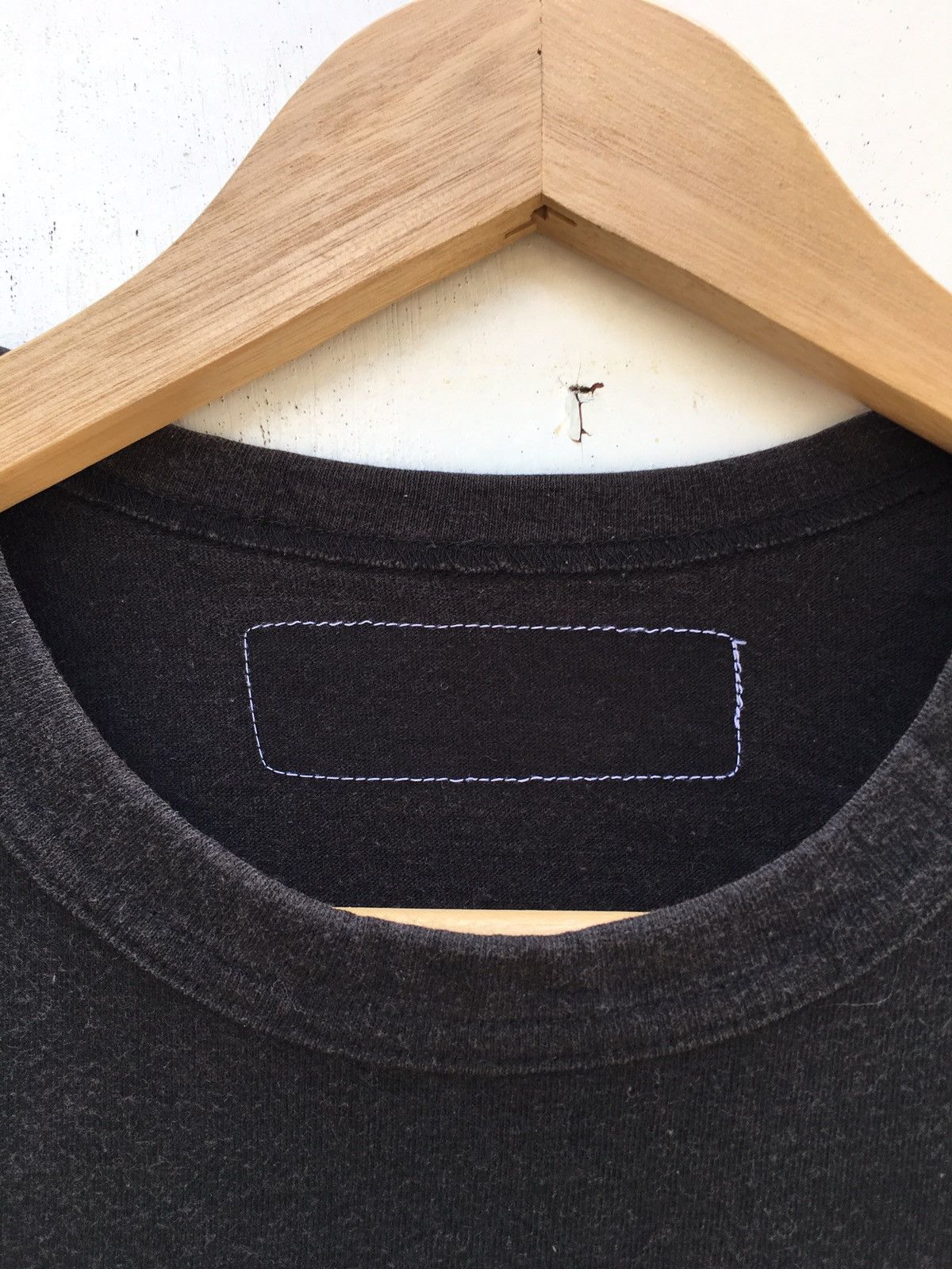 Comme des Garcons AD1999 Comme Des Garcons Homme Big Threaded Spellout Tshirt Size US S / EU 44-46 / 1 - 10 Thumbnail