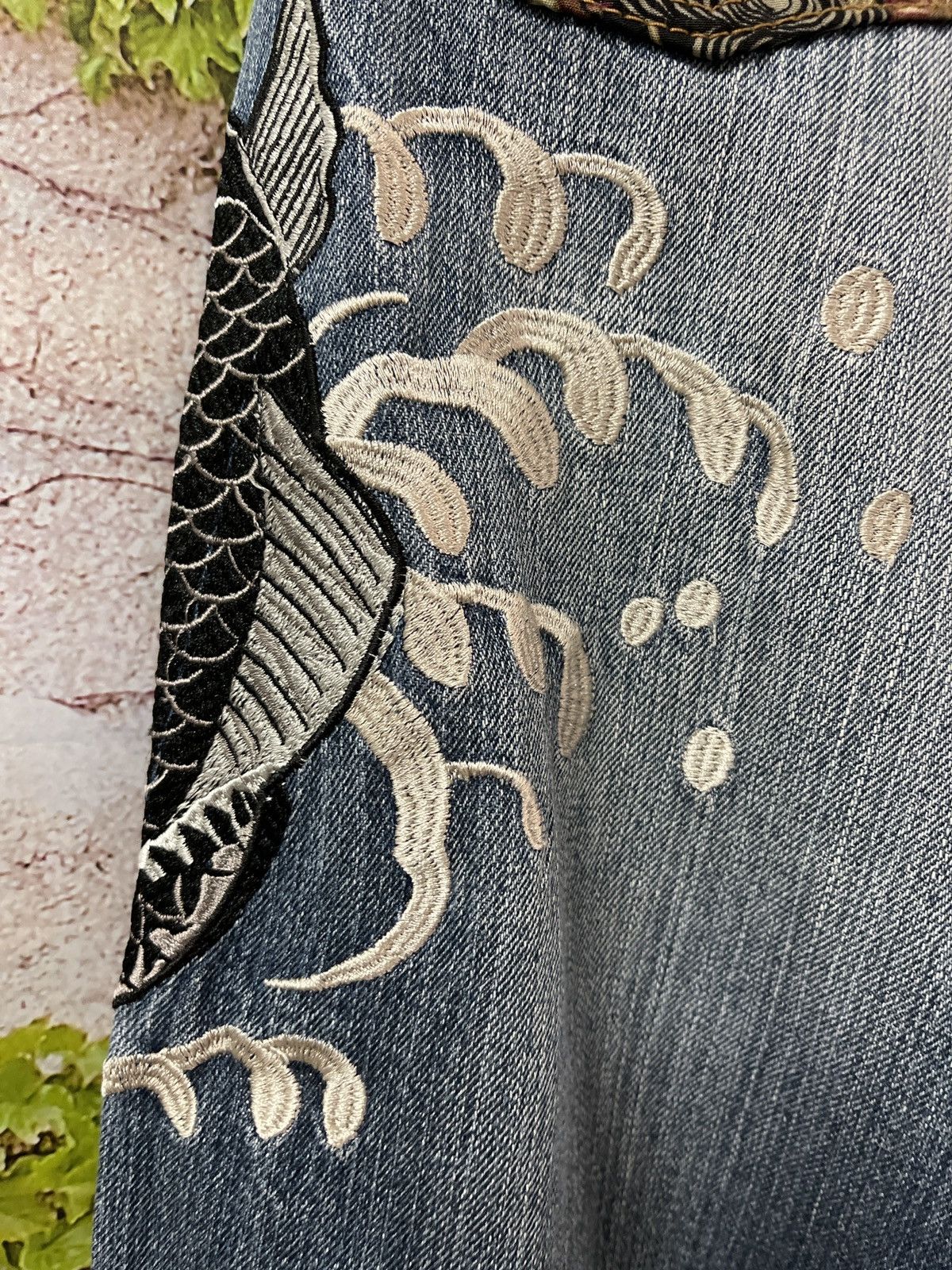 Vintage VINTAGE SUKAJAN KOI FISH EMBROIDERY DENIM VERY RARE Size US 34 / EU 50 - 3 Thumbnail