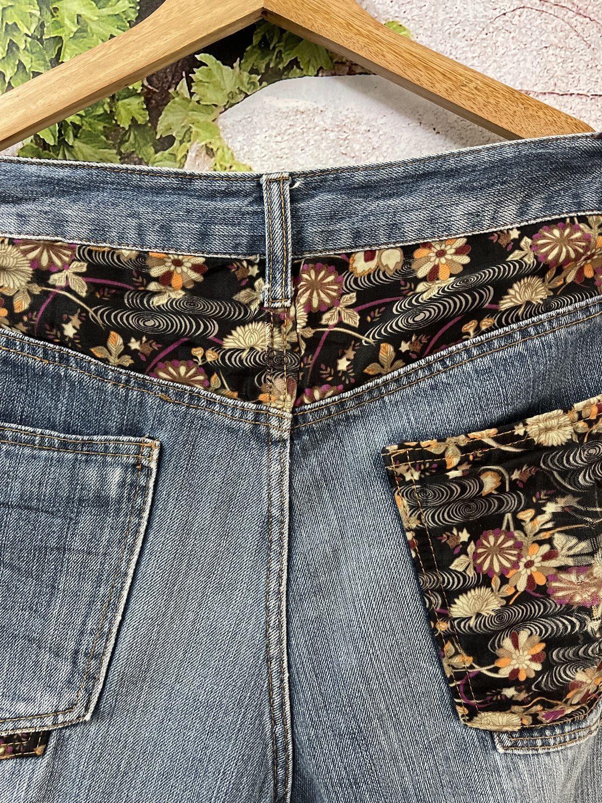 Vintage VINTAGE SUKAJAN KOI FISH EMBROIDERY DENIM VERY RARE Size US 34 / EU 50 - 2 Thumbnail
