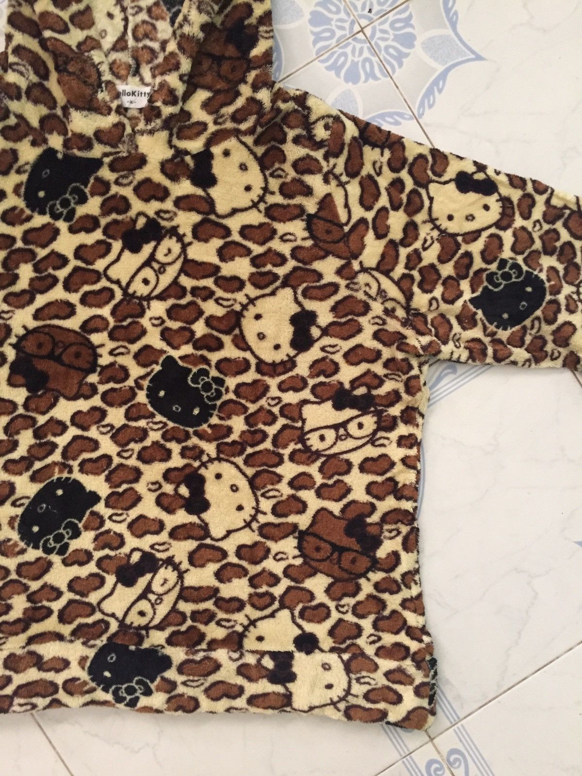 Anime Hello Kitty Fullprint Hoodie Size US L / EU 52-54 / 3 - 4 Thumbnail