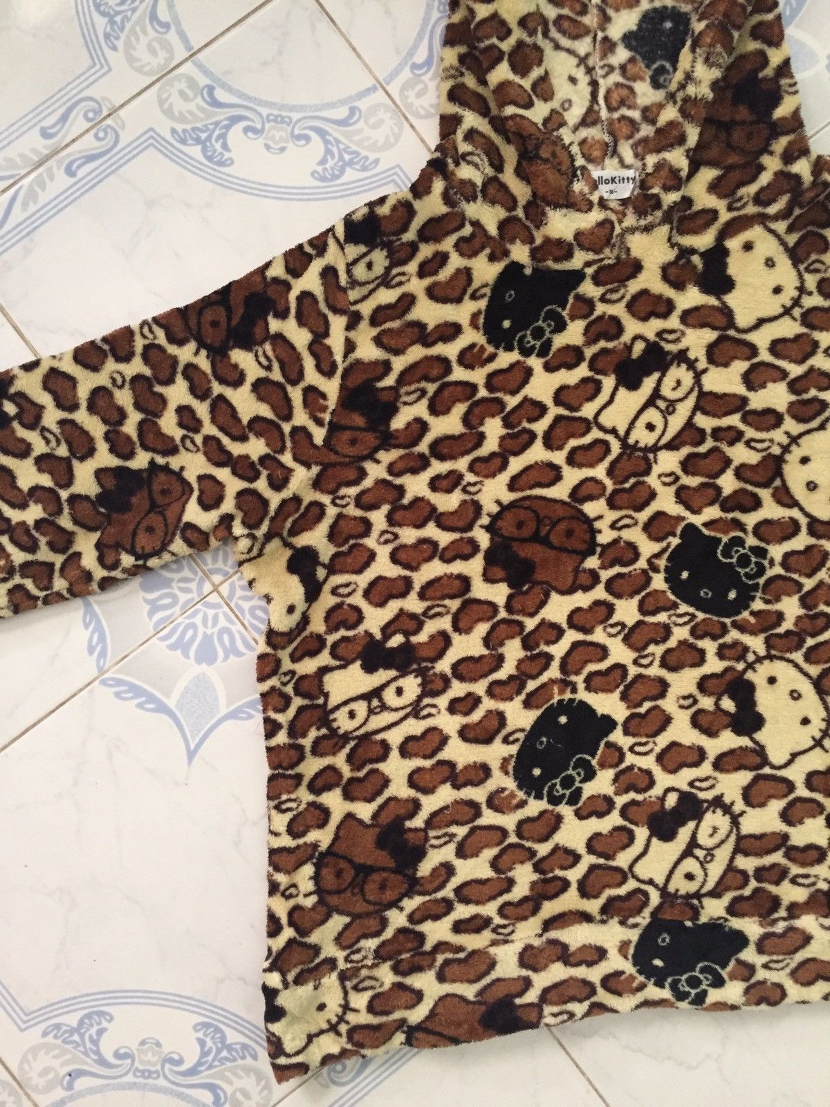 Anime Hello Kitty Fullprint Hoodie Size US L / EU 52-54 / 3 - 3 Thumbnail