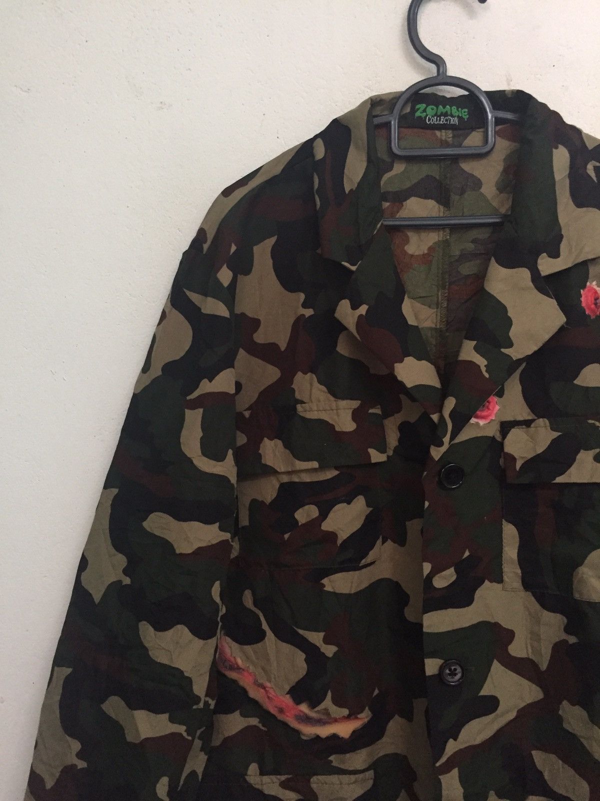 Other Zombie Collection Army Camo Button Size US M / EU 48-50 / 2 - 3 Thumbnail