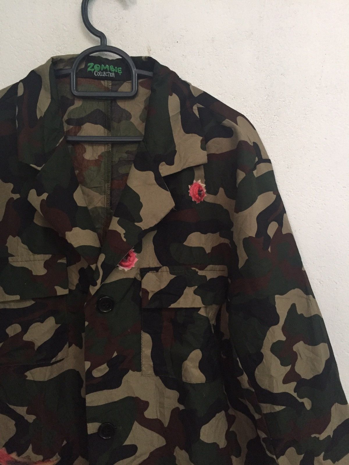 Other Zombie Collection Army Camo Button Size US M / EU 48-50 / 2 - 2 Thumbnail
