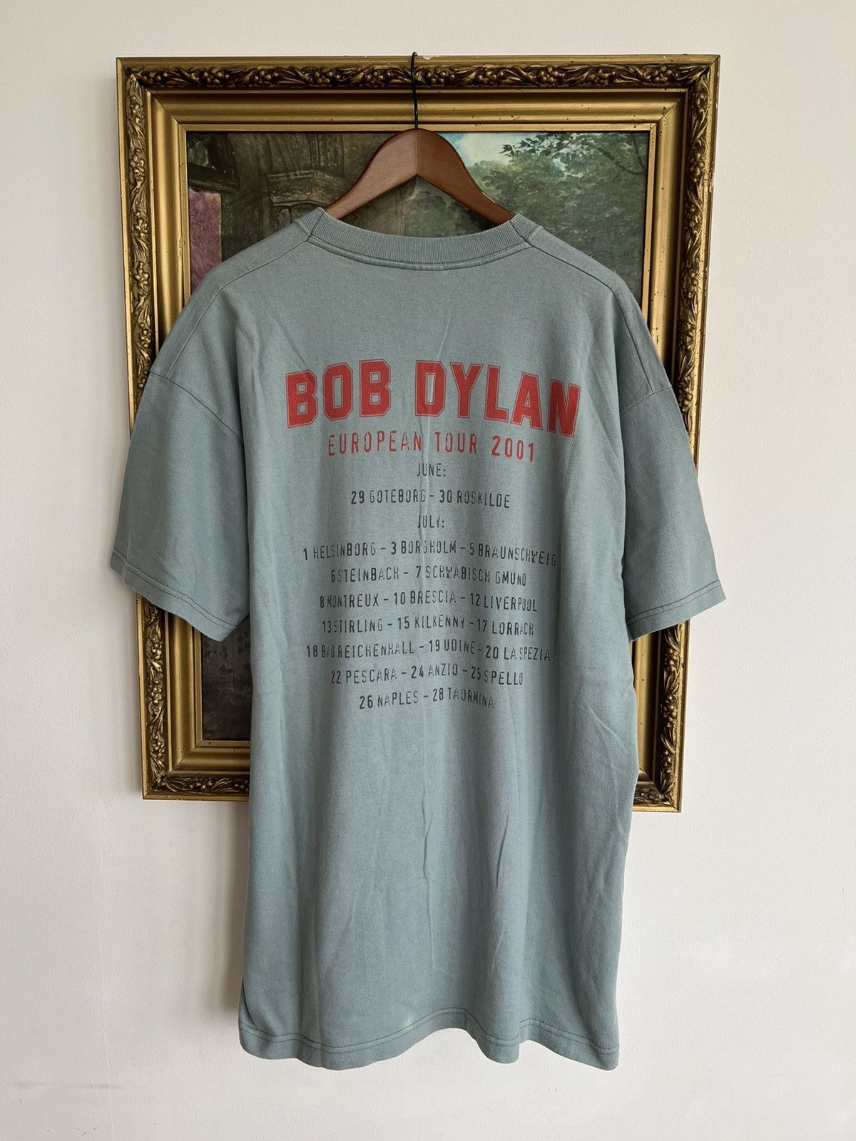 Band Tees Vintage 2001 Bob Dylan European Tour Tee (Elton John) Size US XL / EU 56 / 4 - 2 Thumbnail