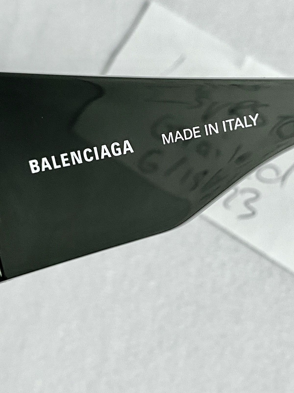 Balenciaga Balenciag Mask Butterfly Sunglasses Size ONE SIZE - 13 Thumbnail
