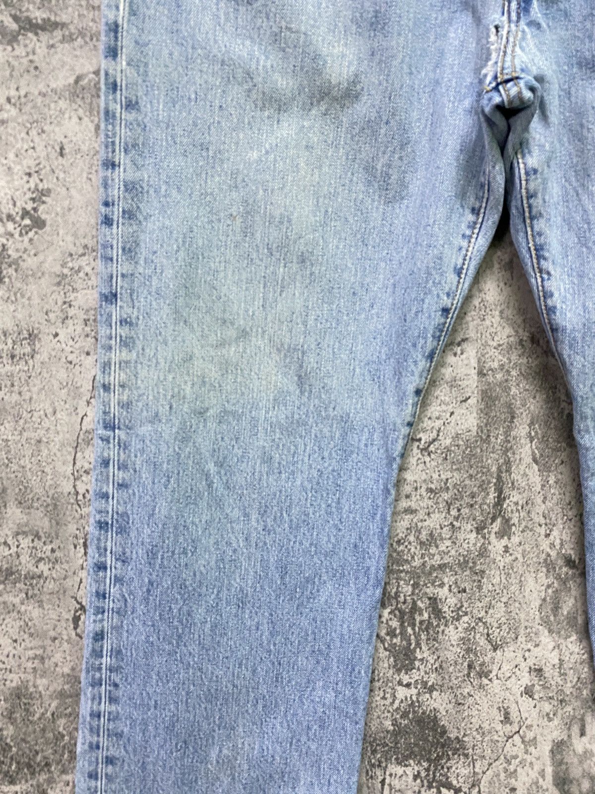 Levi's × Vintage Vintage 90s LEVIS 501 Distressed Jeans - L75 Size US 35 - 5 Thumbnail