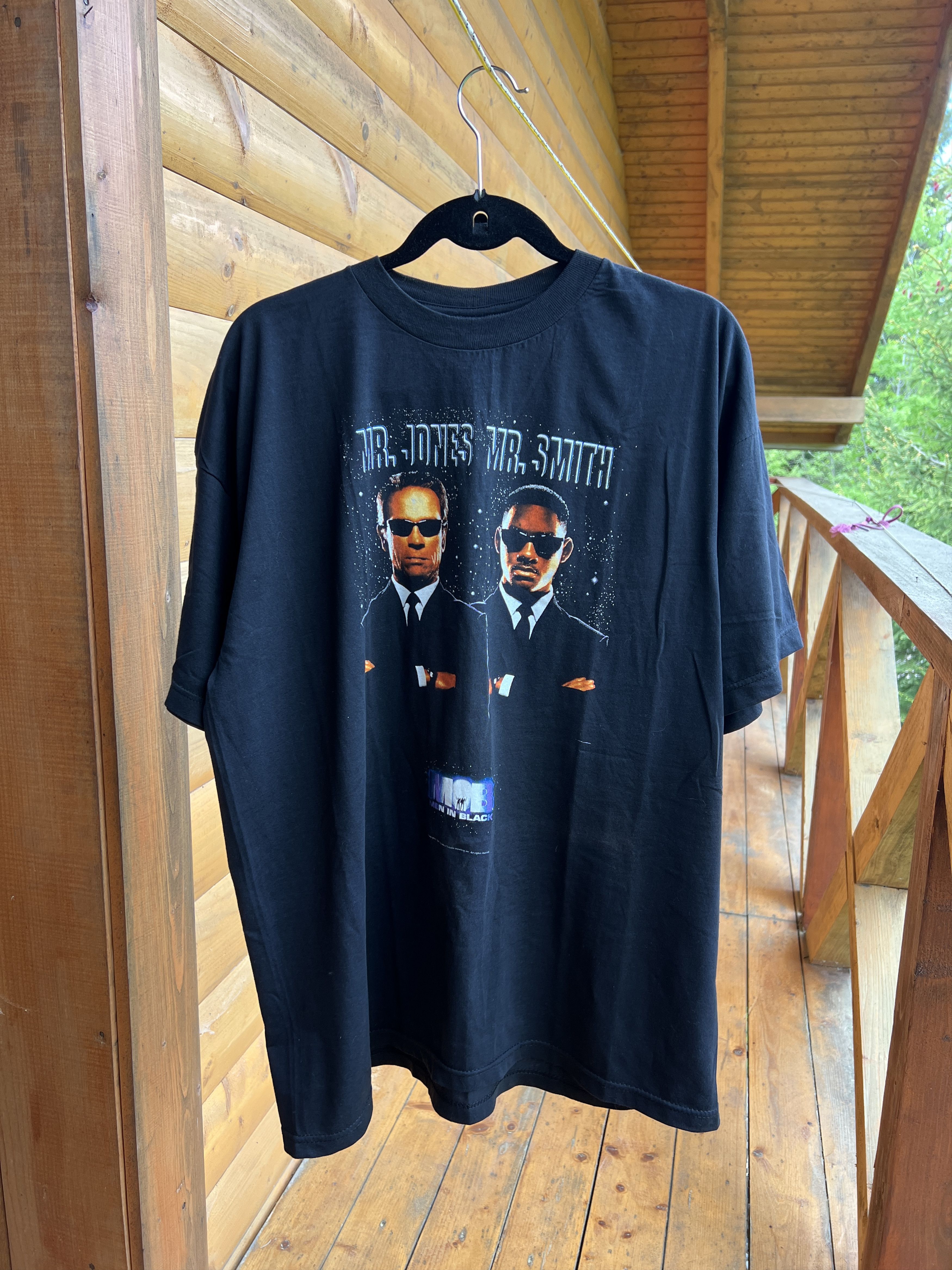 image of Men In Black 1997 Vintage Movie Tee (Size XL)