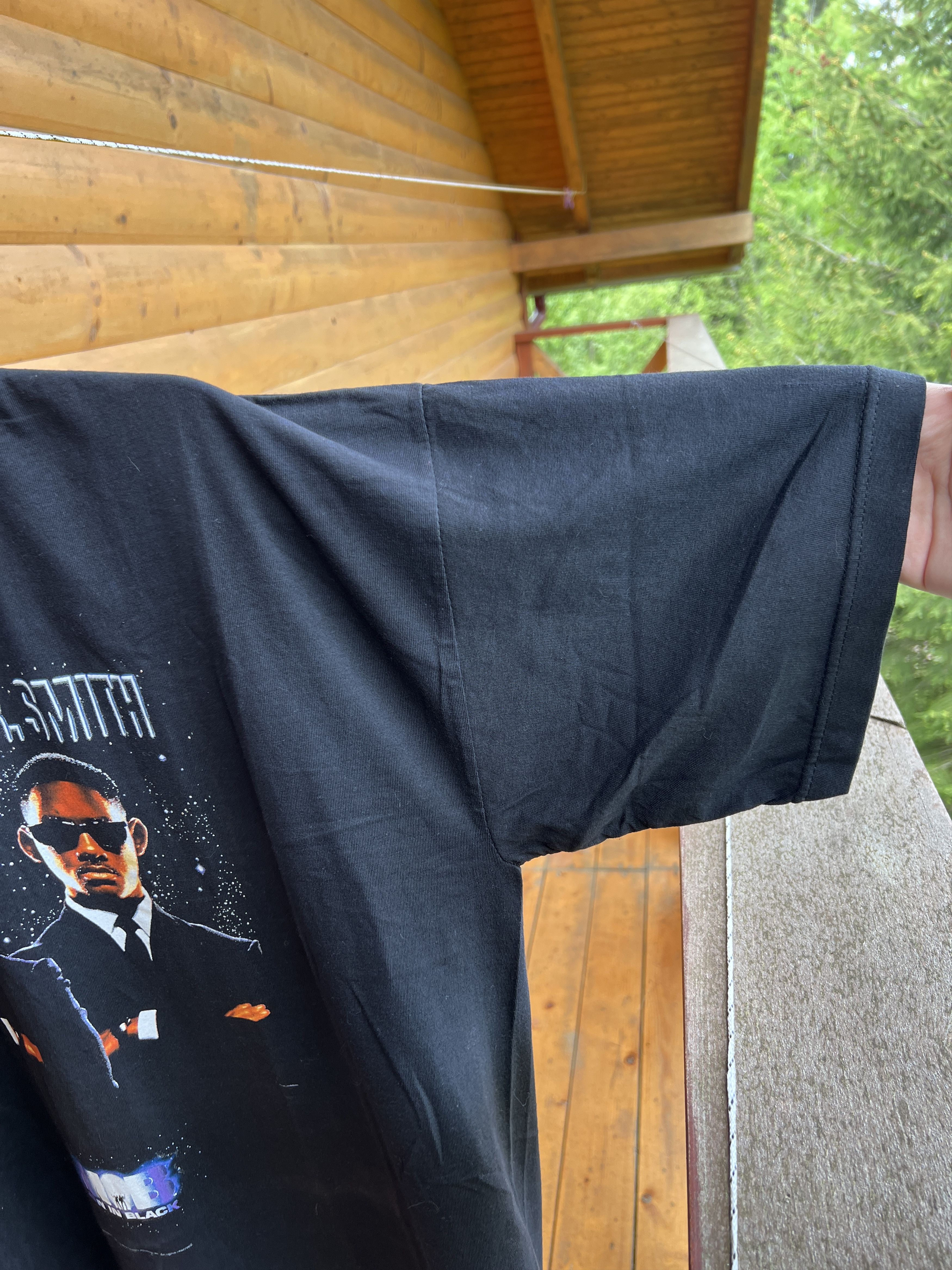 Vintage Vintage 1997 Men in Black movie t-shirt Size US XL / EU 56 / 4 - 5 Thumbnail