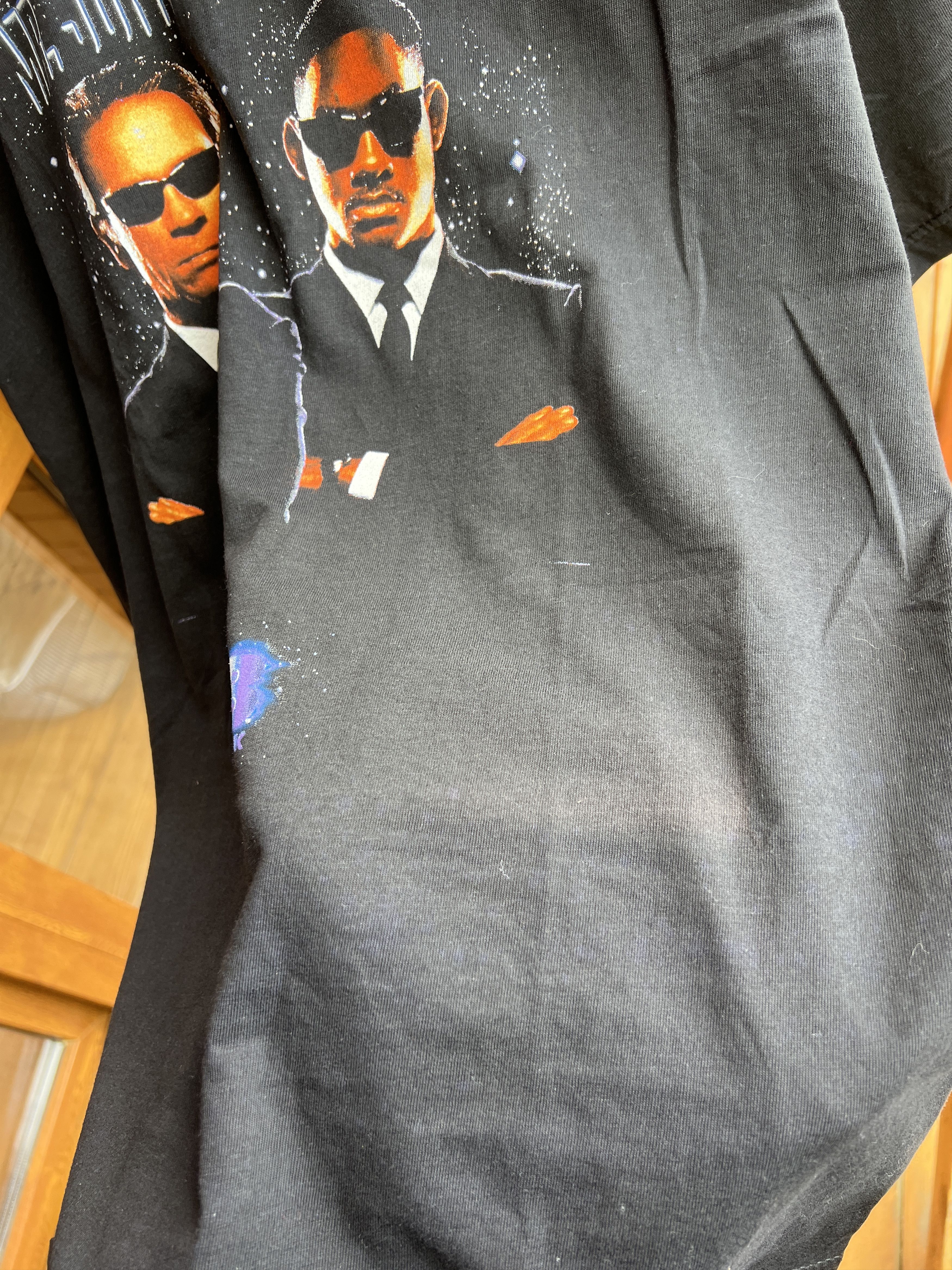 Vintage Vintage 1997 Men in Black movie t-shirt Size US XL / EU 56 / 4 - 14 Thumbnail