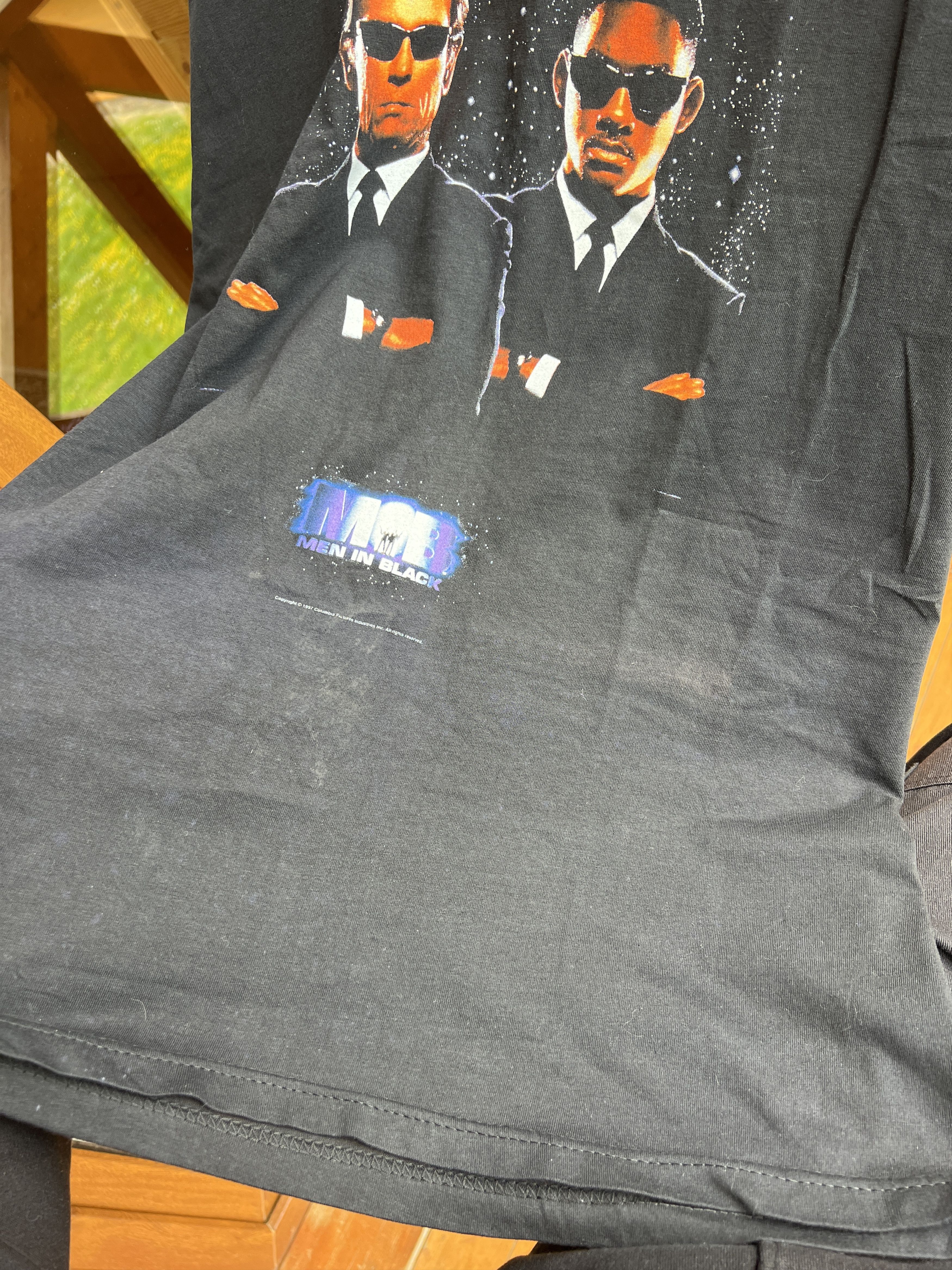 Vintage Vintage 1997 Men in Black movie t-shirt Size US XL / EU 56 / 4 - 13 Thumbnail