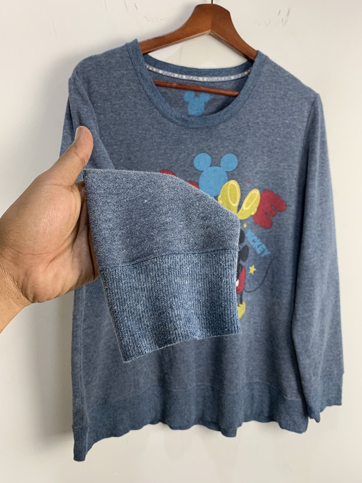 Disney × Japanese Brand × Mickey Mouse DISNEY MICKEY MOUSE MINNIE BigLogo Graphic Print Sweatshirt Size US M / EU 48-50 / 2 - 9 Thumbnail