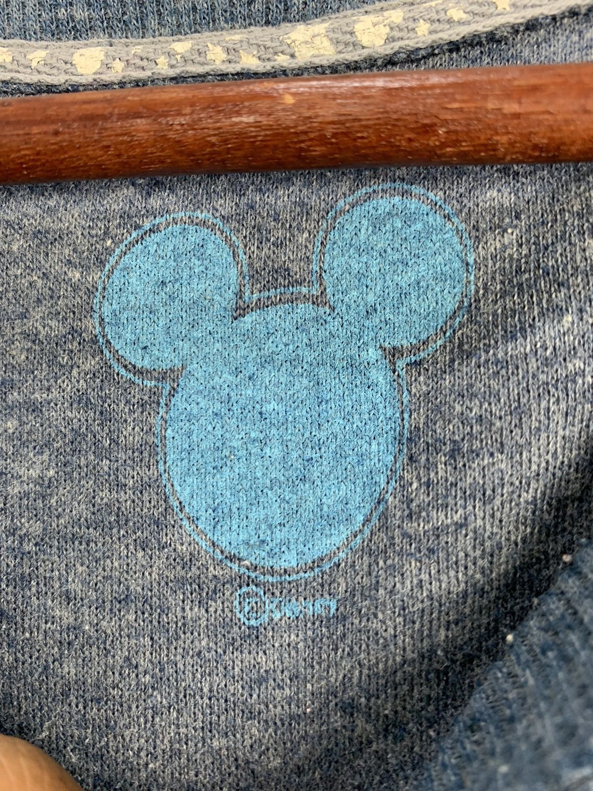 Disney × Japanese Brand × Mickey Mouse DISNEY MICKEY MOUSE MINNIE BigLogo Graphic Print Sweatshirt Size US M / EU 48-50 / 2 - 14 Thumbnail