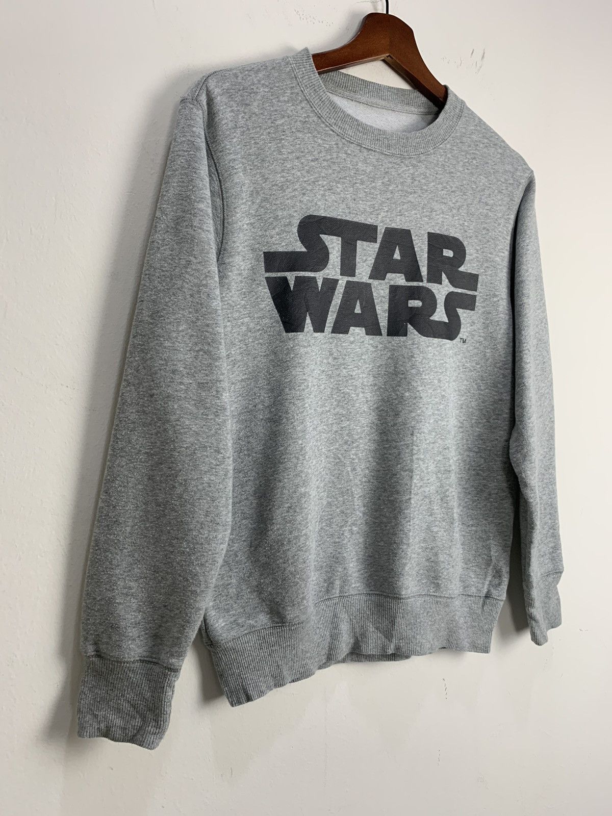 Marvel Comics × Star Wars GU STAR WARS Big Logo Center Movie Pigment Dyed Sweatshirt Size US S / EU 44-46 / 1 - 5 Thumbnail