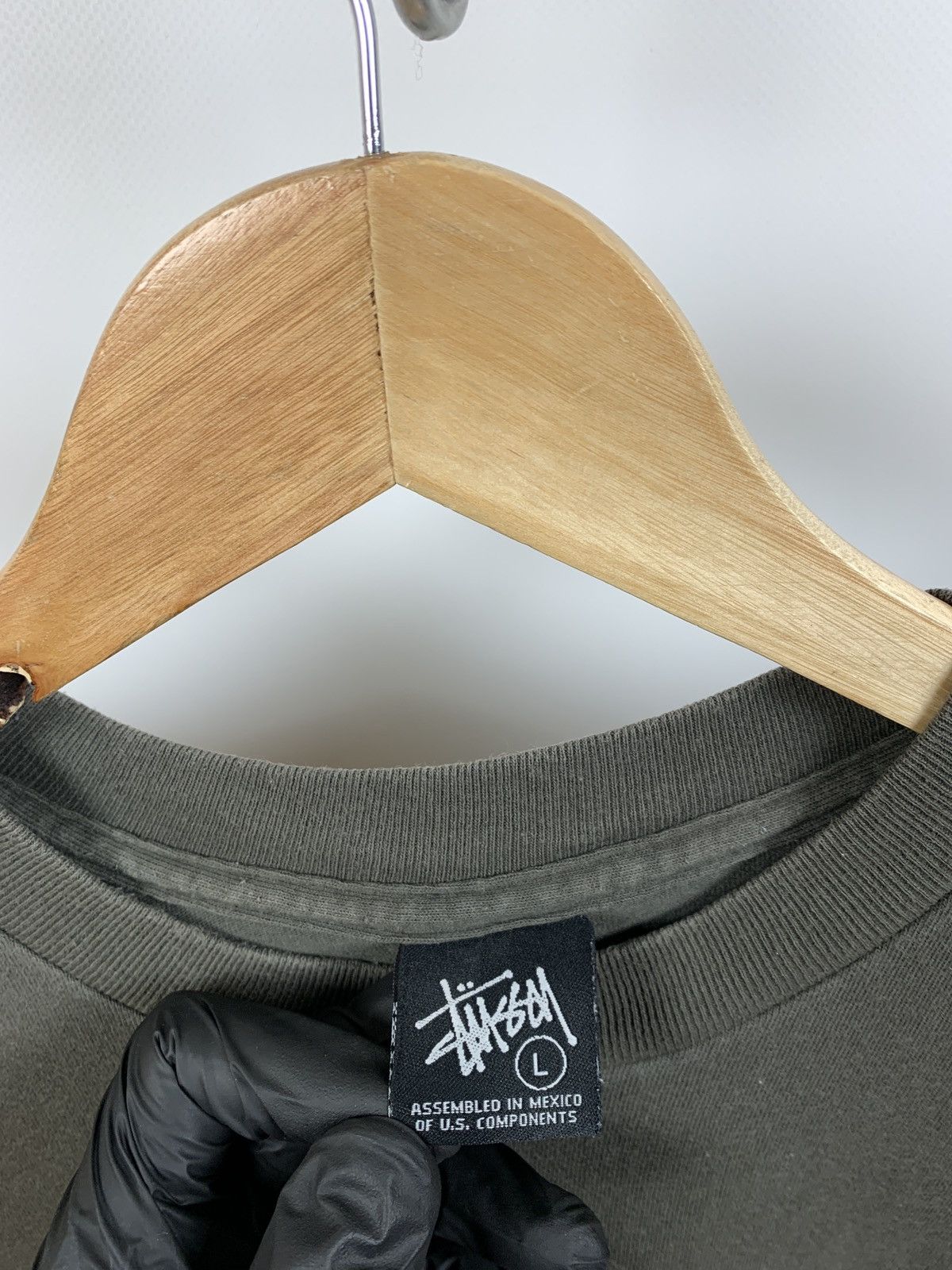 Stussy 00s Vintage Stussy Khaki Big Logo T-Shirt Size US L / EU 52-54 / 3 - 13 Thumbnail
