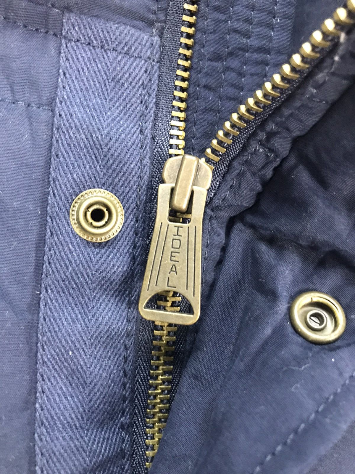 Gap × Vintage Vintage gap sleeveless down puffer zipper jacket Size US L / EU 52-54 / 3 - 6 Thumbnail