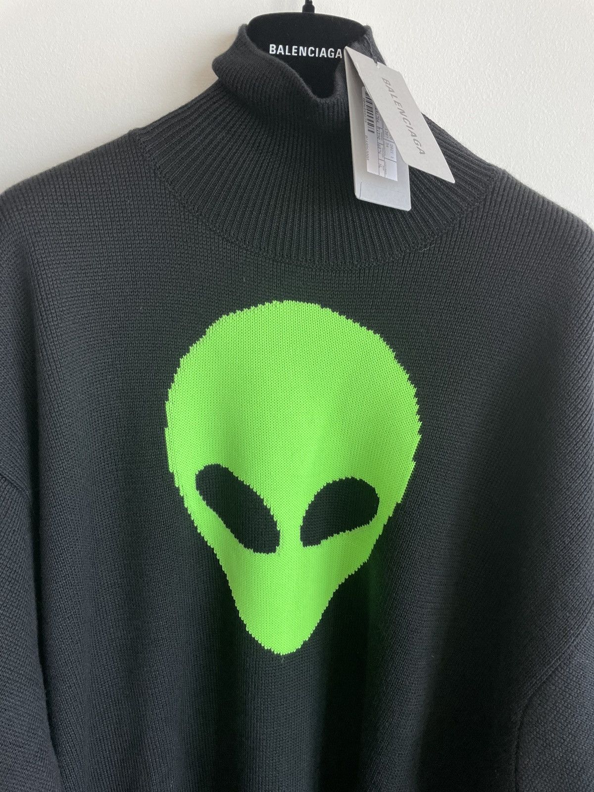 Balenciaga Super Runway Alien 👽 Balenciaga Sweater Brand New Rare Size US XL / EU 56 / 4 - 20 Thumbnail