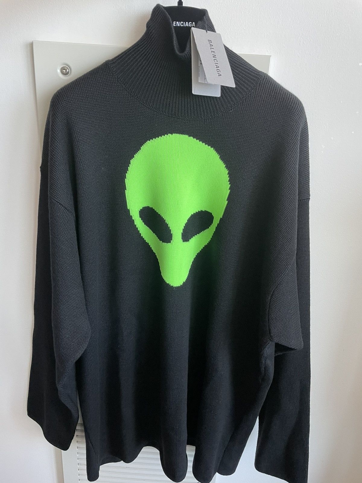 Balenciaga Super Runway Alien 👽 Balenciaga Sweater Brand New Rare Size US XL / EU 56 / 4 - 18 Thumbnail