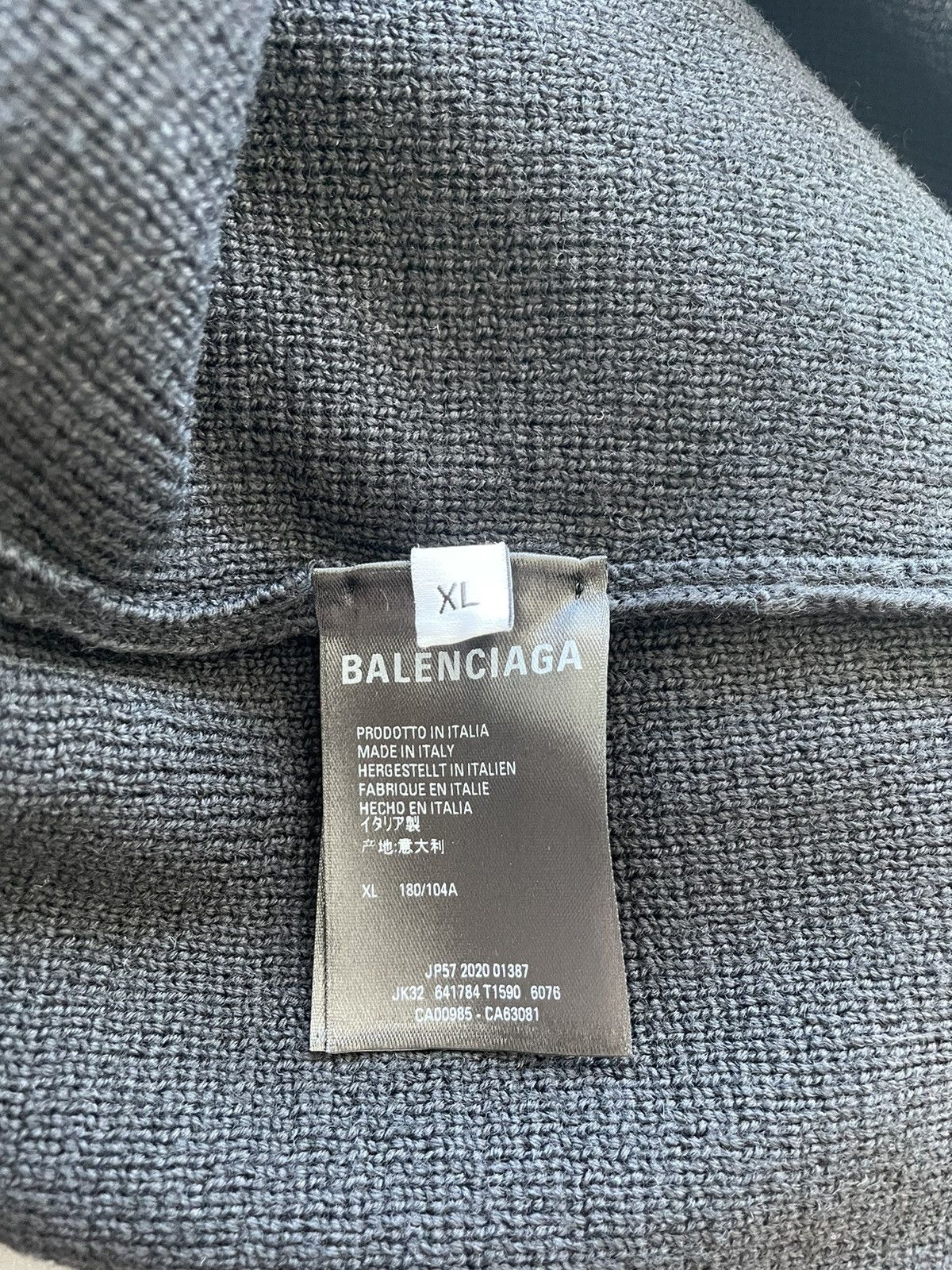 Balenciaga Super Runway Alien 👽 Balenciaga Sweater Brand New Rare Size US XL / EU 56 / 4 - 7 Thumbnail