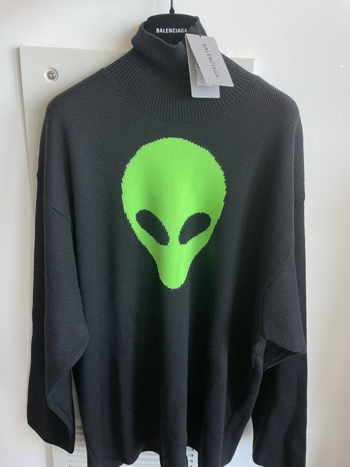 Balenciaga Super Runway Alien 👽 Balenciaga Sweater Brand New Rare Size US XL / EU 56 / 4 - 14 Thumbnail