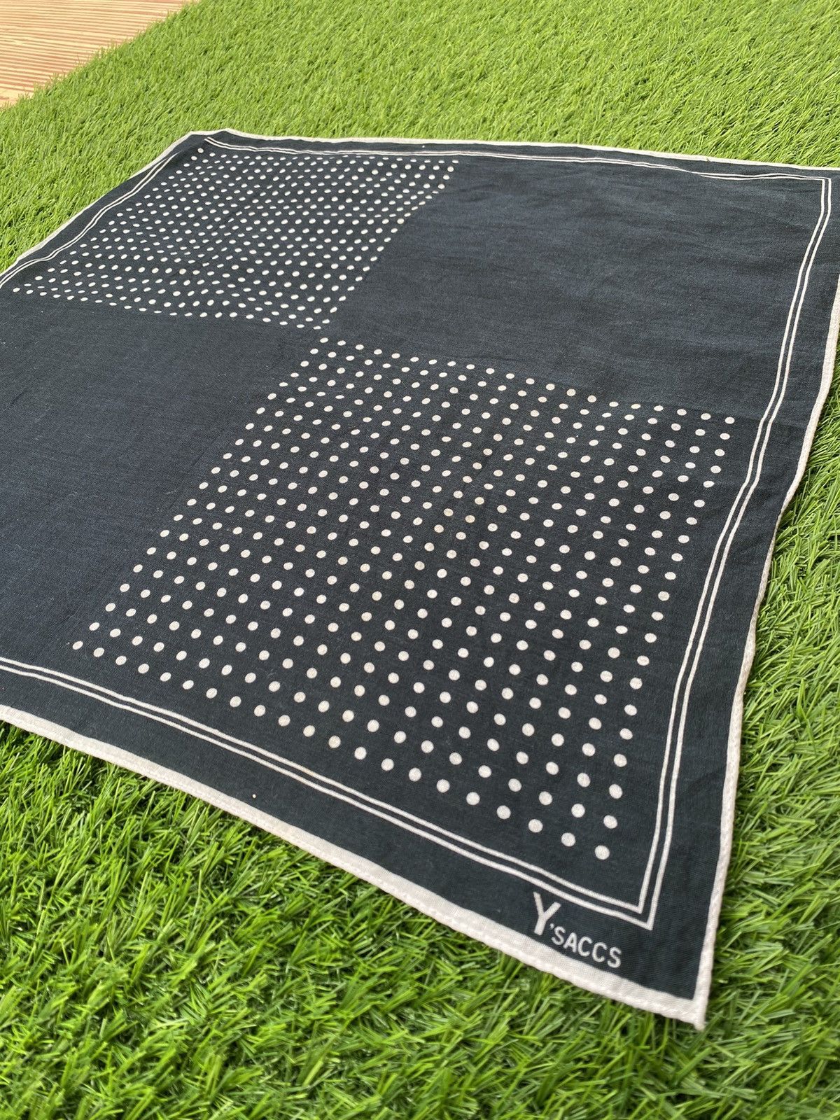 Japanese Brand × Yohji Yamamoto Vintage Ysaccs Handkerchief Size ONE SIZE - 1 Thumbnail