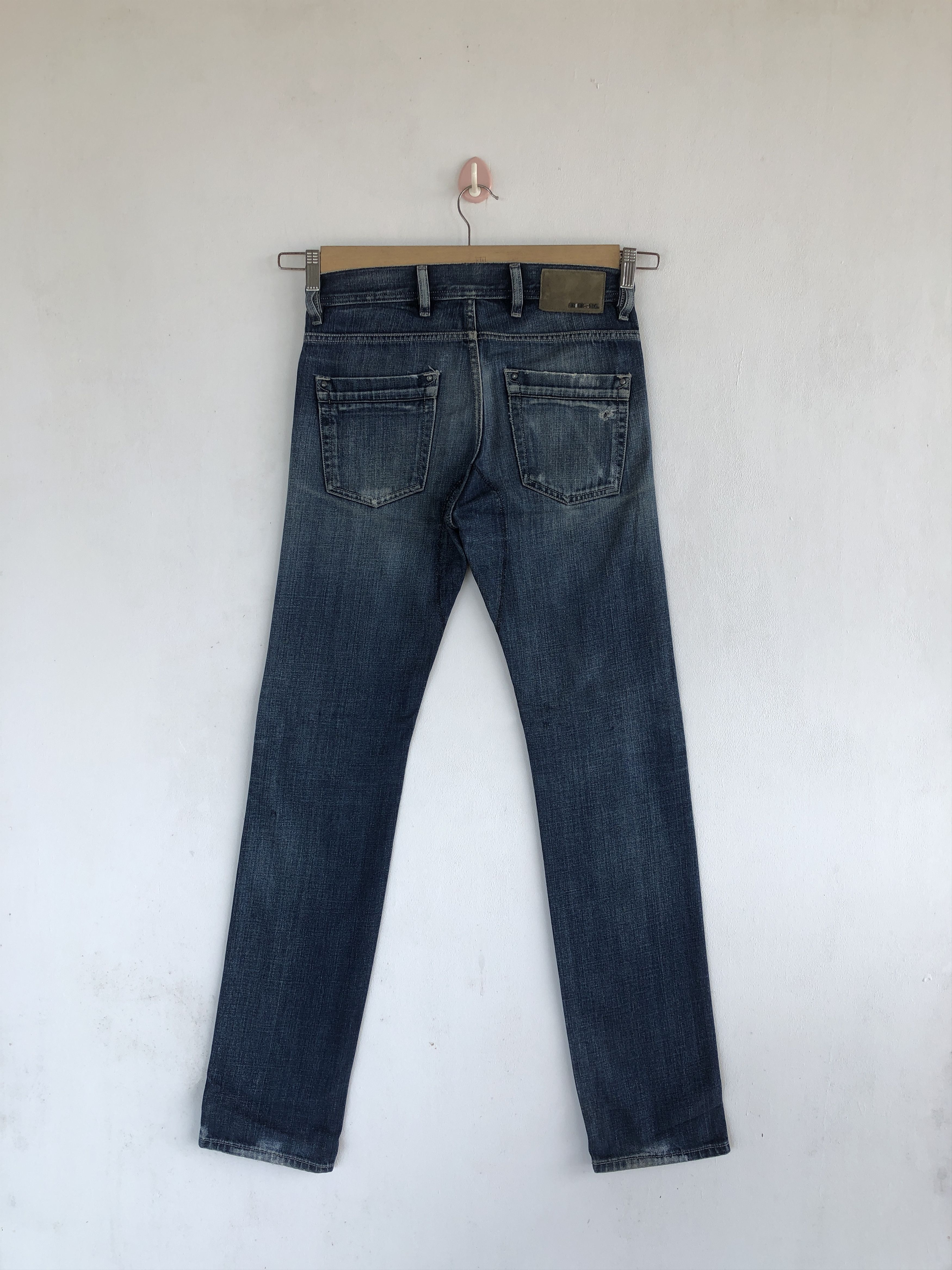Diesel Vintage Diesel Distressed Faded Jeans Light Wash Denim Size 28" / US 6 / IT 42 - 2 Thumbnail