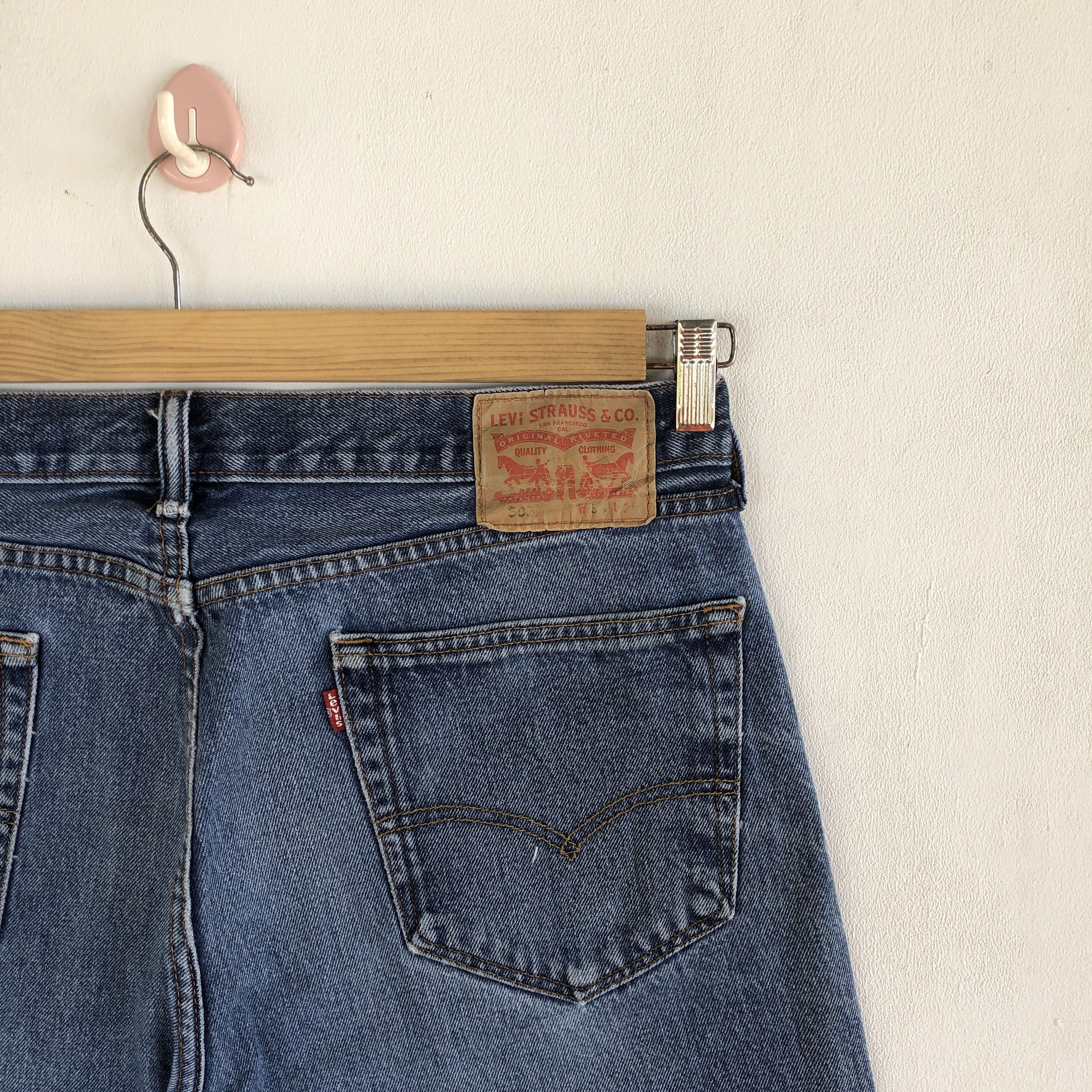 Levi's Vintage Levis 505 Stone Wash Jeans Levi's Sun Faded Denim Size US 34 / EU 50 - 7 Thumbnail