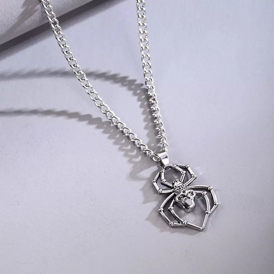 Jewelry Punk Spider Pendant Chain Necklace Size ONE SIZE - 2 Thumbnail