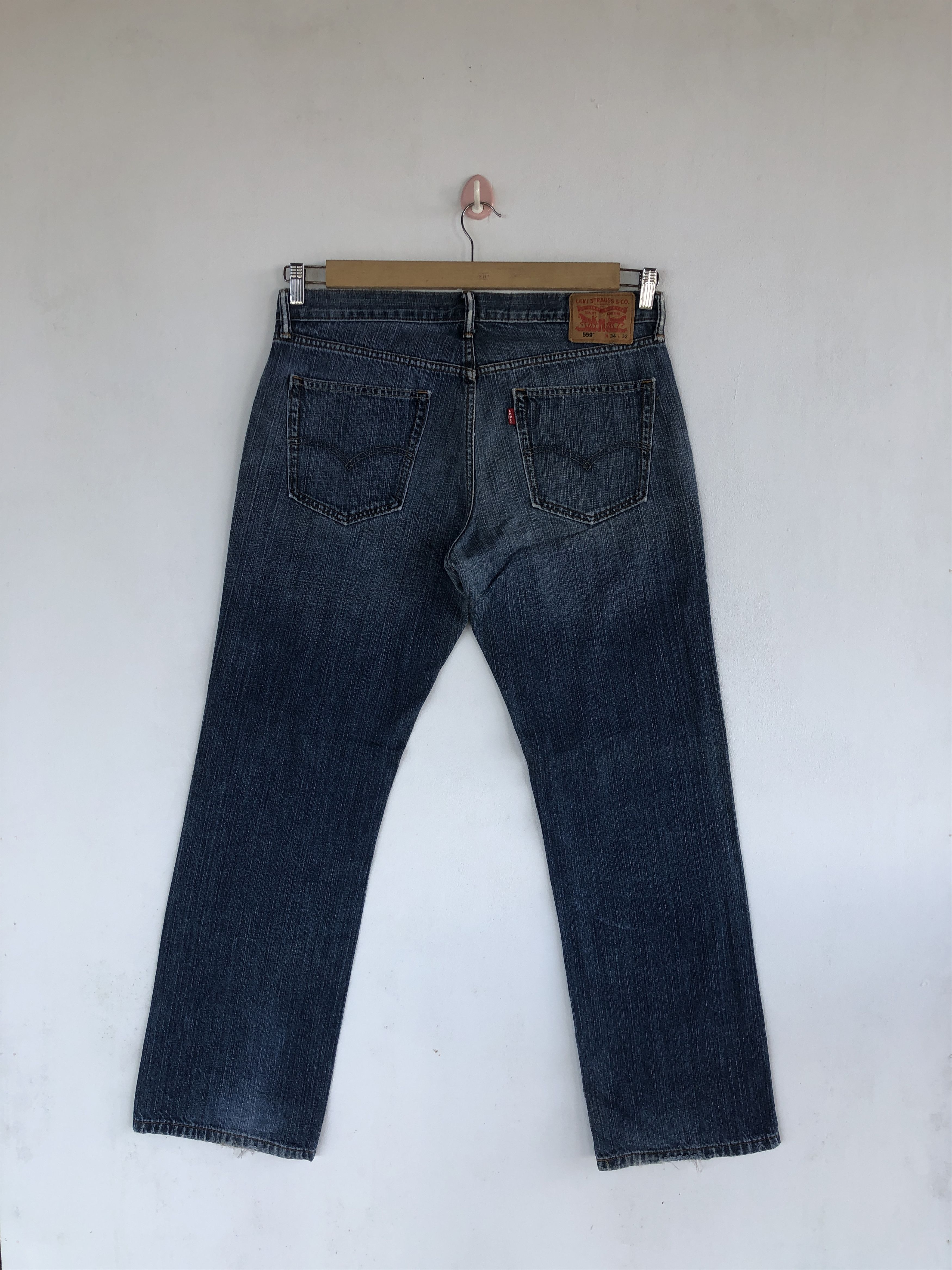 Levi's Vintage Levis Jeans Levi's 559 Baggy Faded Light Wash Denim Size US 36 / EU 52 - 2 Thumbnail