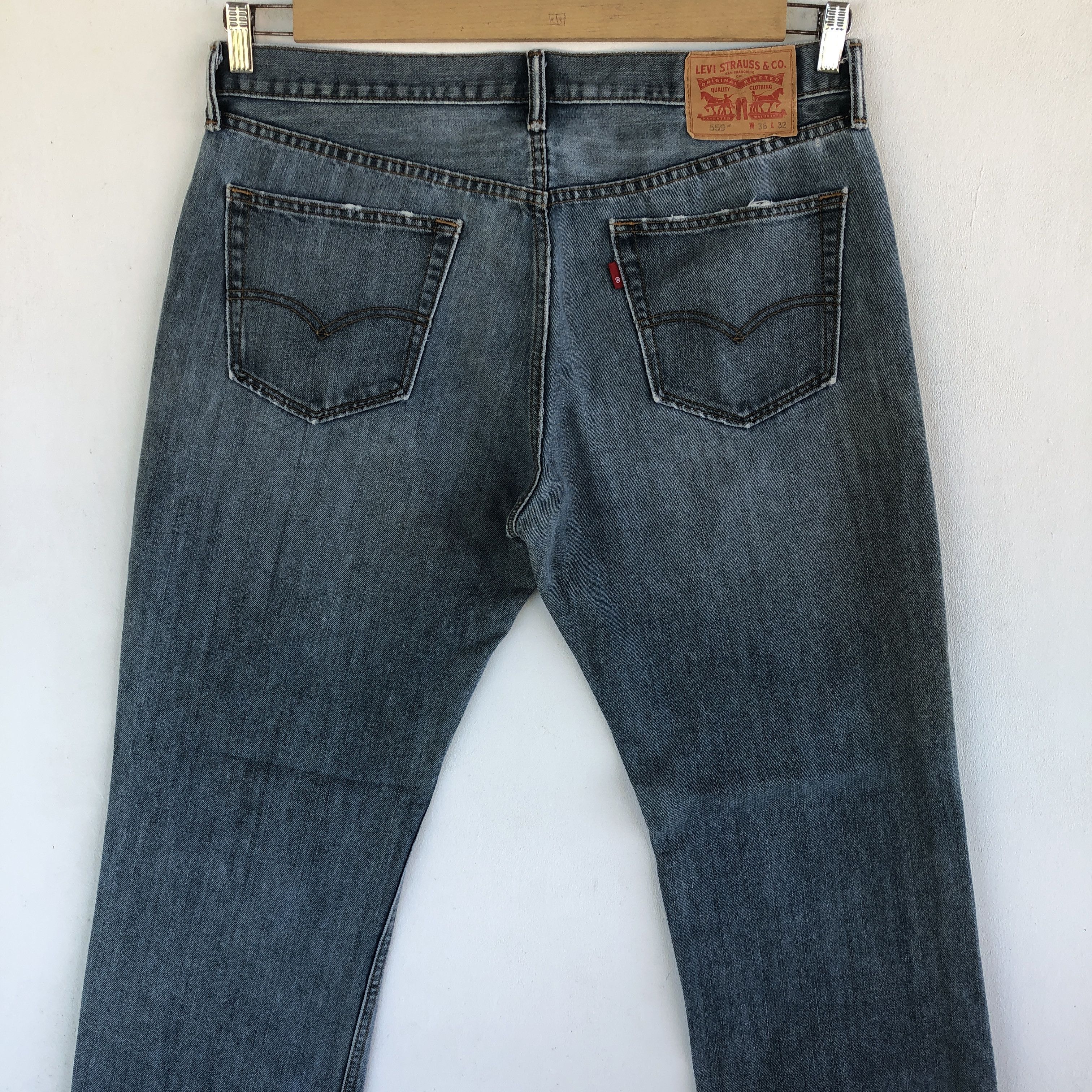 Levi's Vintage Levis Faded Baggy Jeans Levi's 559 Light Wash Denim Size US 34 / EU 50 - 4 Thumbnail
