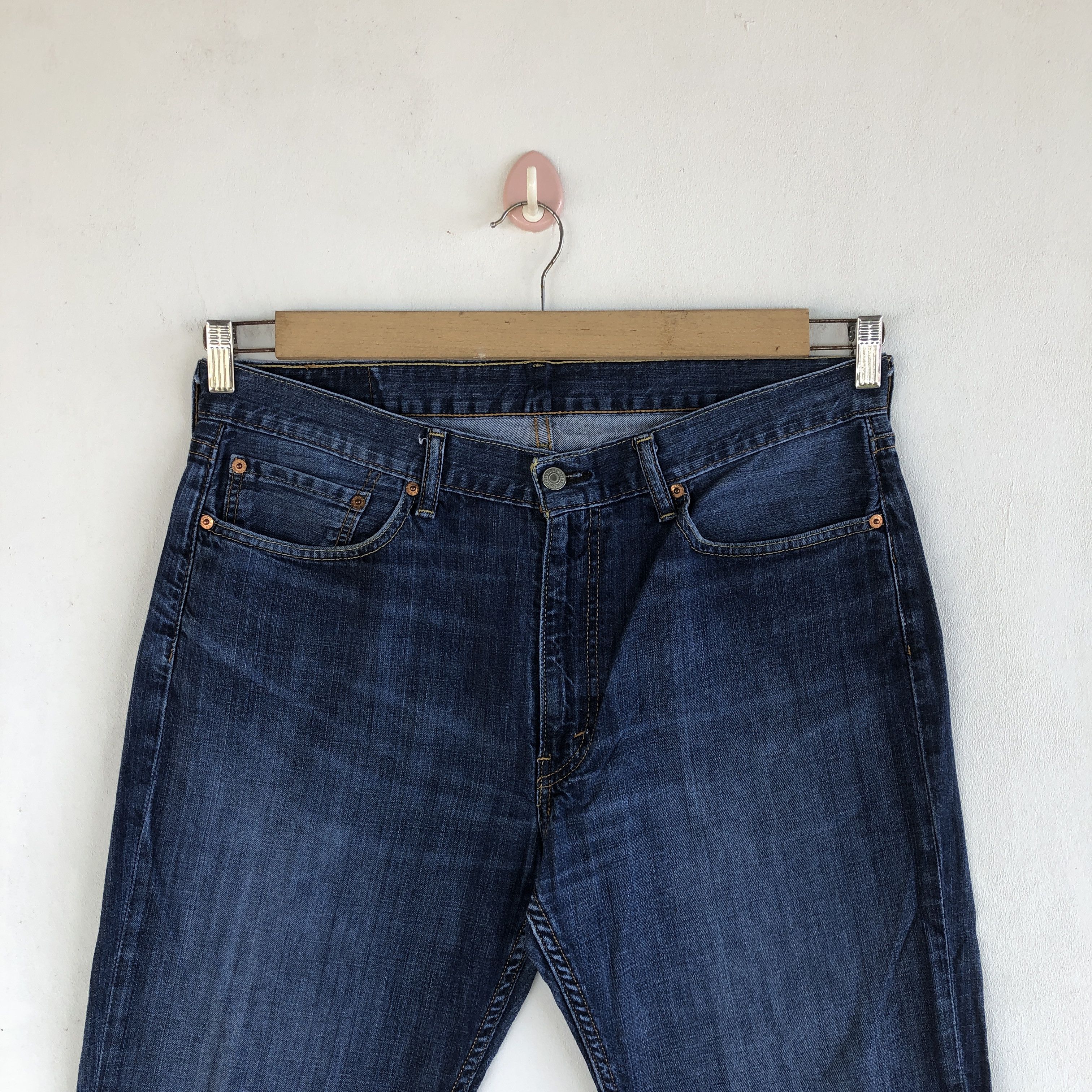 Levi's Vintage Y2K Levis 514 Jeans Faded Levis Light Wash Denim Size US 34 / EU 50 - 3 Thumbnail