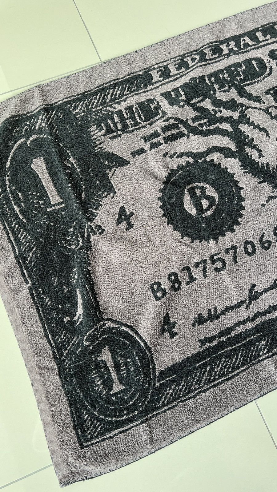 Gallery1950 × Kaws × Original Fake OriginalFake/KAWS x G1950 Dollar Bill Towel Size ONE SIZE - 5 Thumbnail