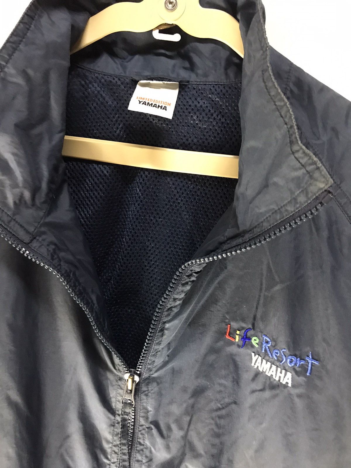 Yamaha Limited edition Yamaha life resort Yamaha windbreaker Size US L / EU 52-54 / 3 - 4 Thumbnail