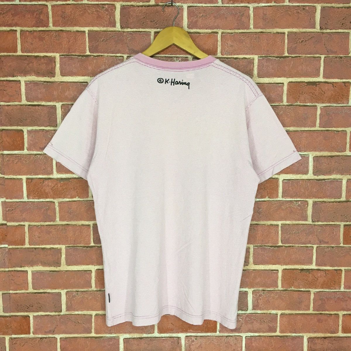 Keith Haring Vintage Keith Haring Pink Stripe POP Art T-shirt Size US M / EU 48-50 / 2 - 2 Thumbnail