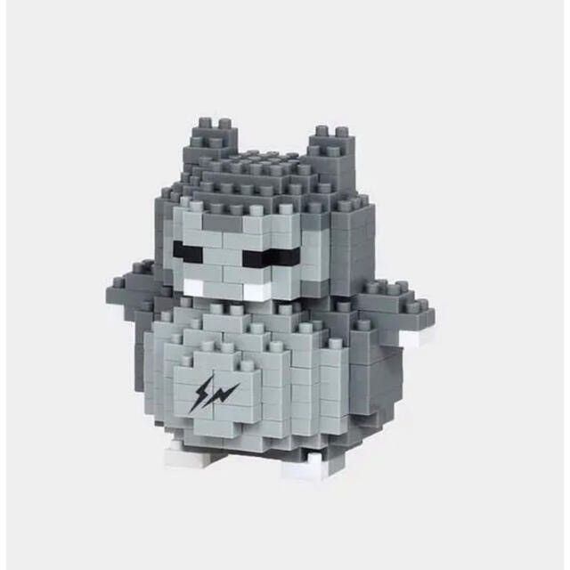 image of Fragment Design Fragment Thunderbolt Project Nanoblock Snorlax in Grey, Men's