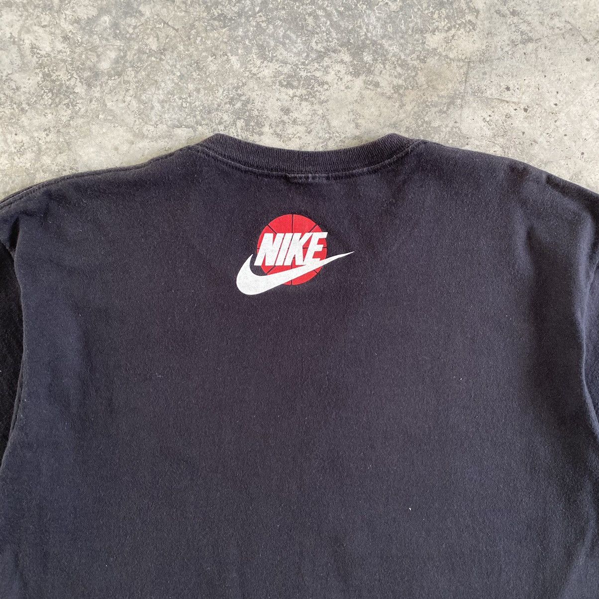 Nike Vintage 90’s Nike Grey Tag Charles Barkley Graphic T-Shirt Size US L / EU 52-54 / 3 - 10 Thumbnail