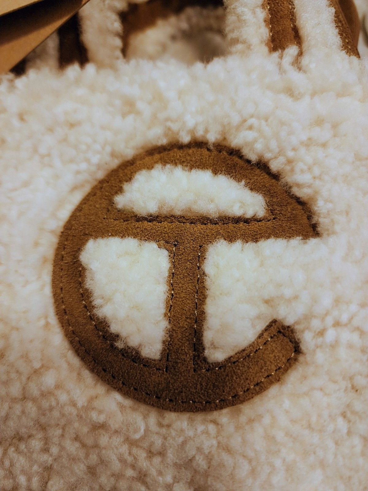Telfar × Ugg UGG x TELFAR Small Reverse Shopper - Natural Size ONE SIZE - 8 Thumbnail