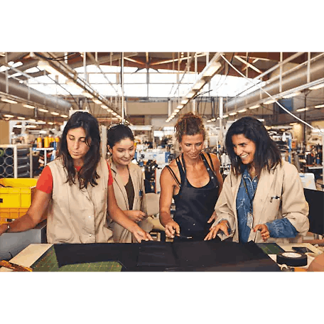 Louis Vuitton LOUIS VUITTON MANUFACTURES, ENGLISH VERSION Size ONE SIZE - 3 Preview