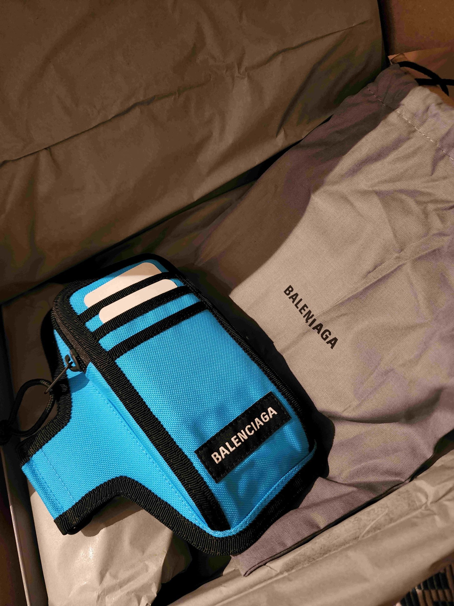 Balenciaga Balenciaga EXPLORER ARM PHONE HOLDER Size ONE SIZE - 2 Thumbnail