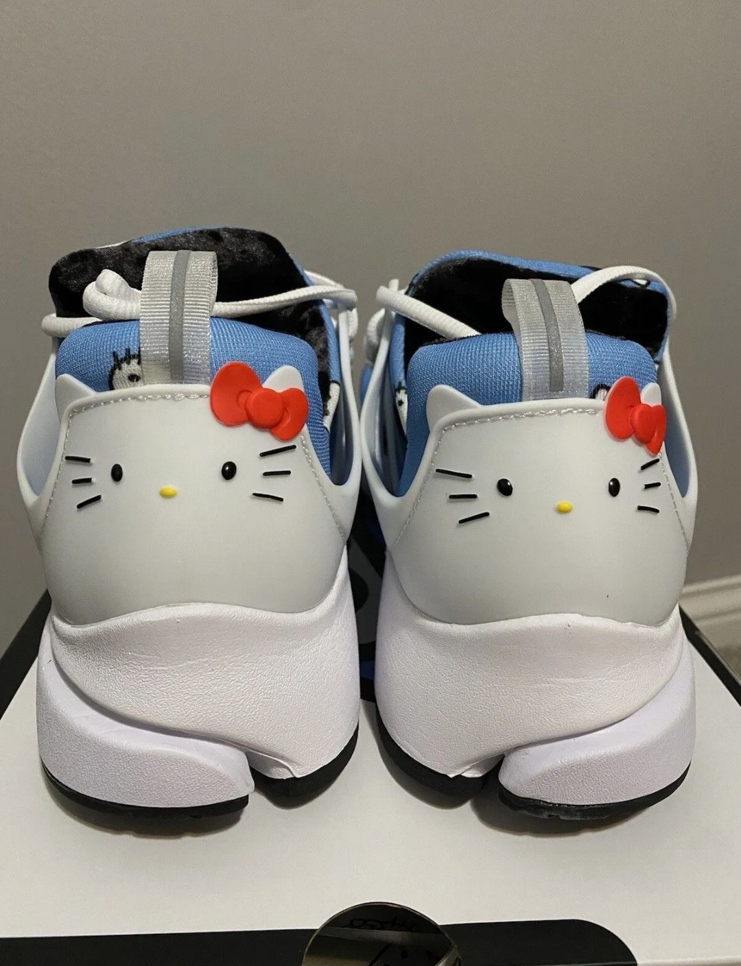 Nike Nike Air Presto Hello Kitty size 11 University Blue Size US 11 / EU 44 - 3 Thumbnail